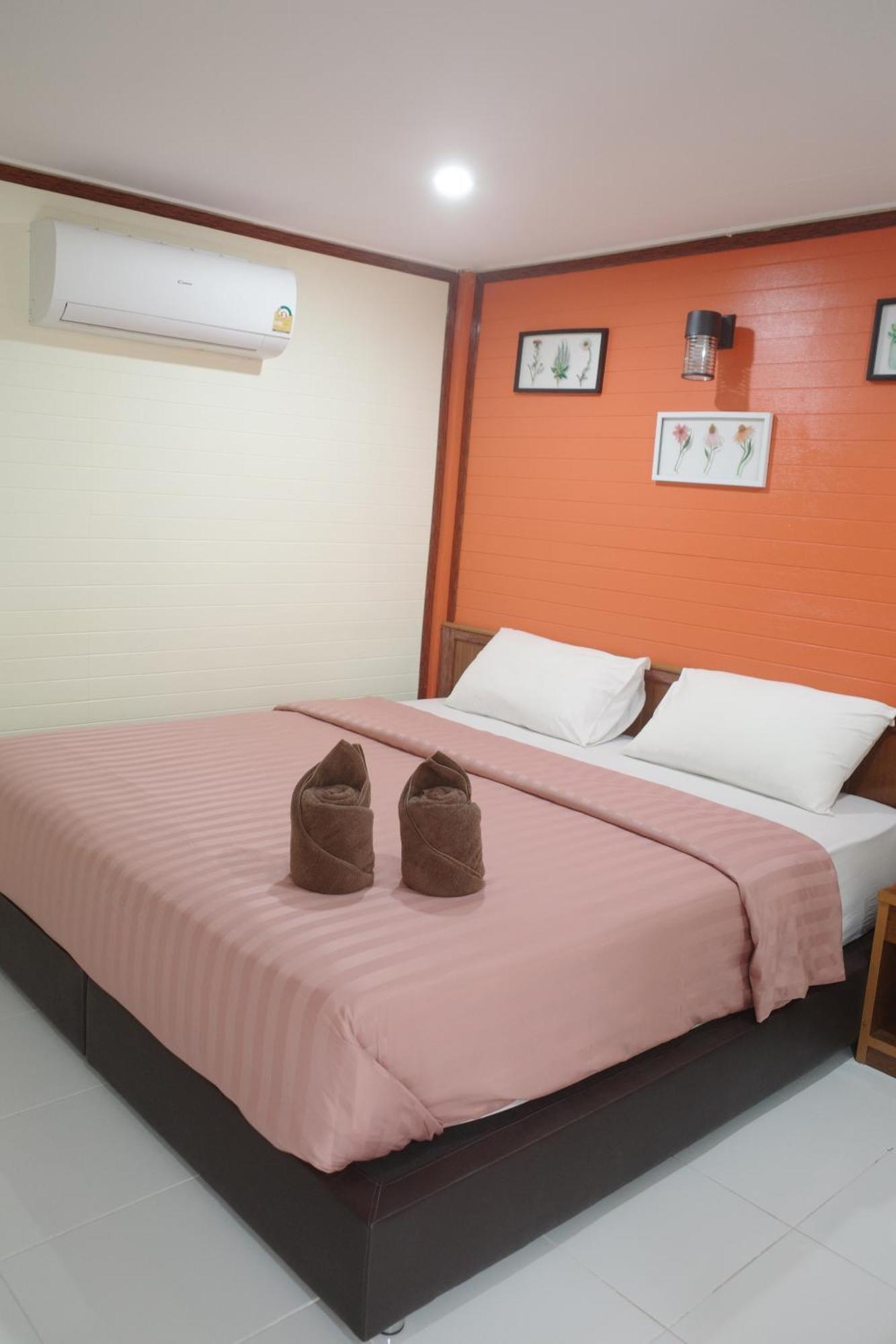 Haad Somboon House Otel Bang Saphan Dış mekan fotoğraf
