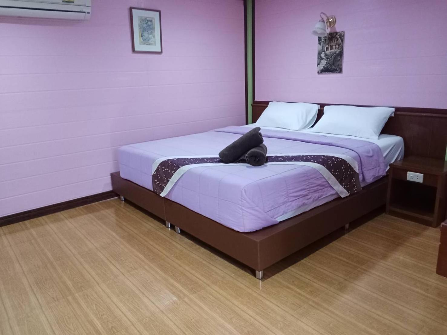 Haad Somboon House Otel Bang Saphan Dış mekan fotoğraf