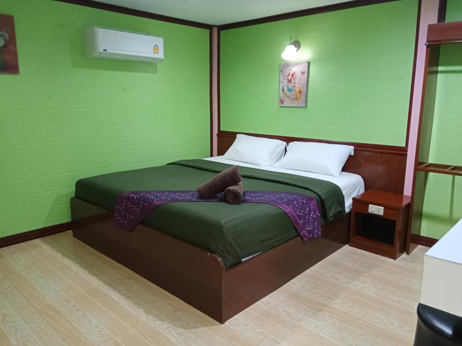 Haad Somboon House Otel Bang Saphan Dış mekan fotoğraf