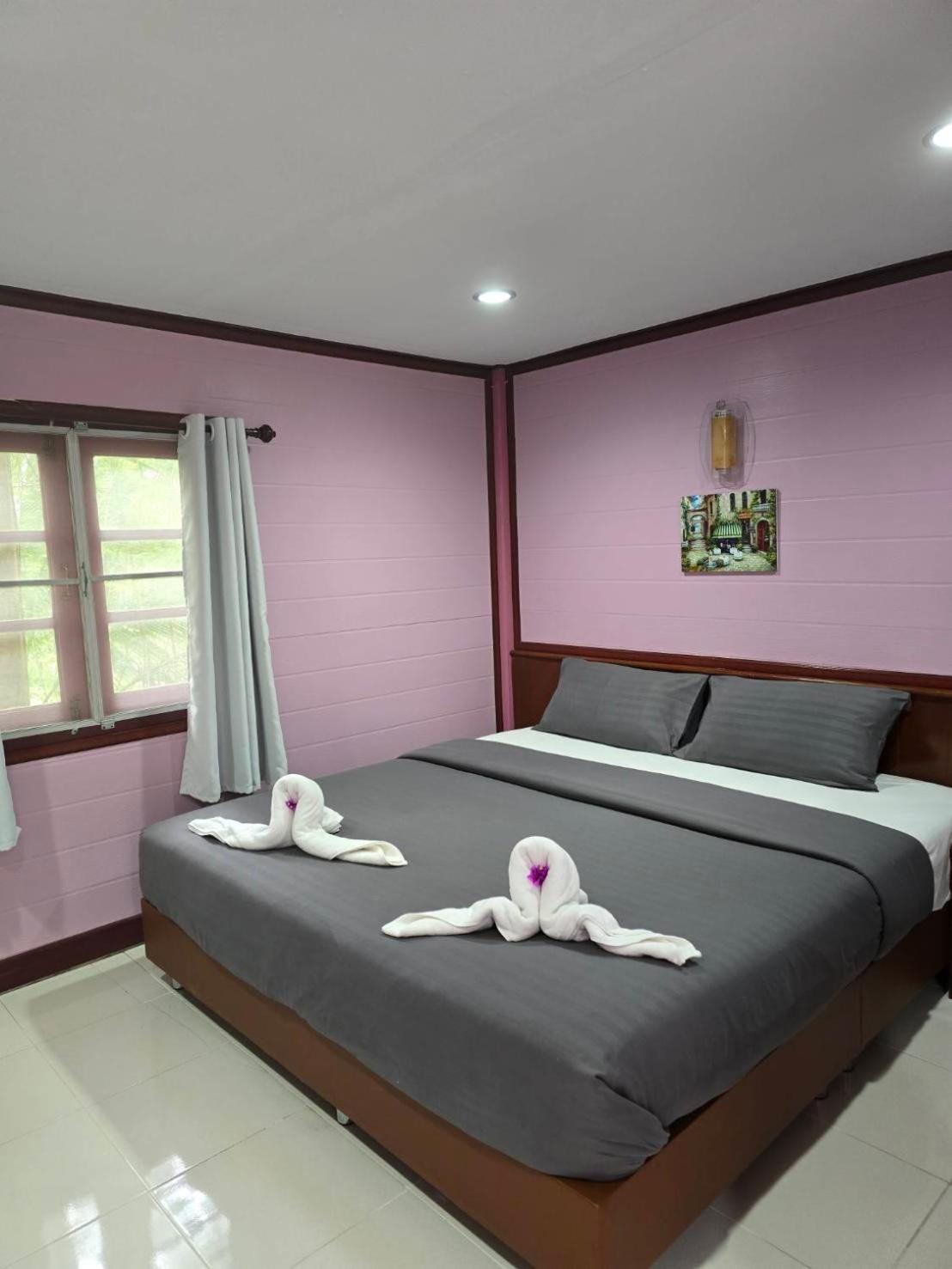 Haad Somboon House Otel Bang Saphan Dış mekan fotoğraf