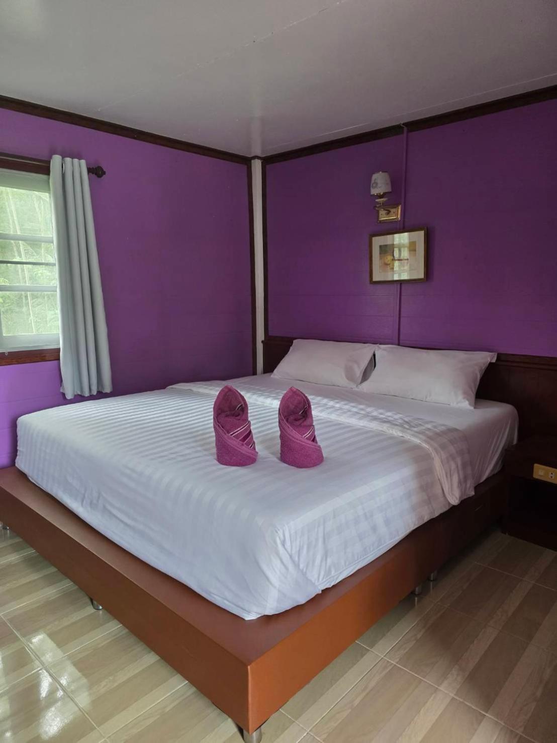 Haad Somboon House Otel Bang Saphan Dış mekan fotoğraf