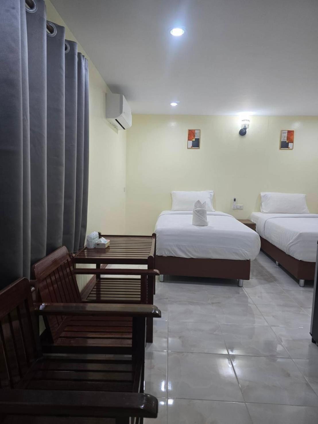 Haad Somboon House Otel Bang Saphan Dış mekan fotoğraf