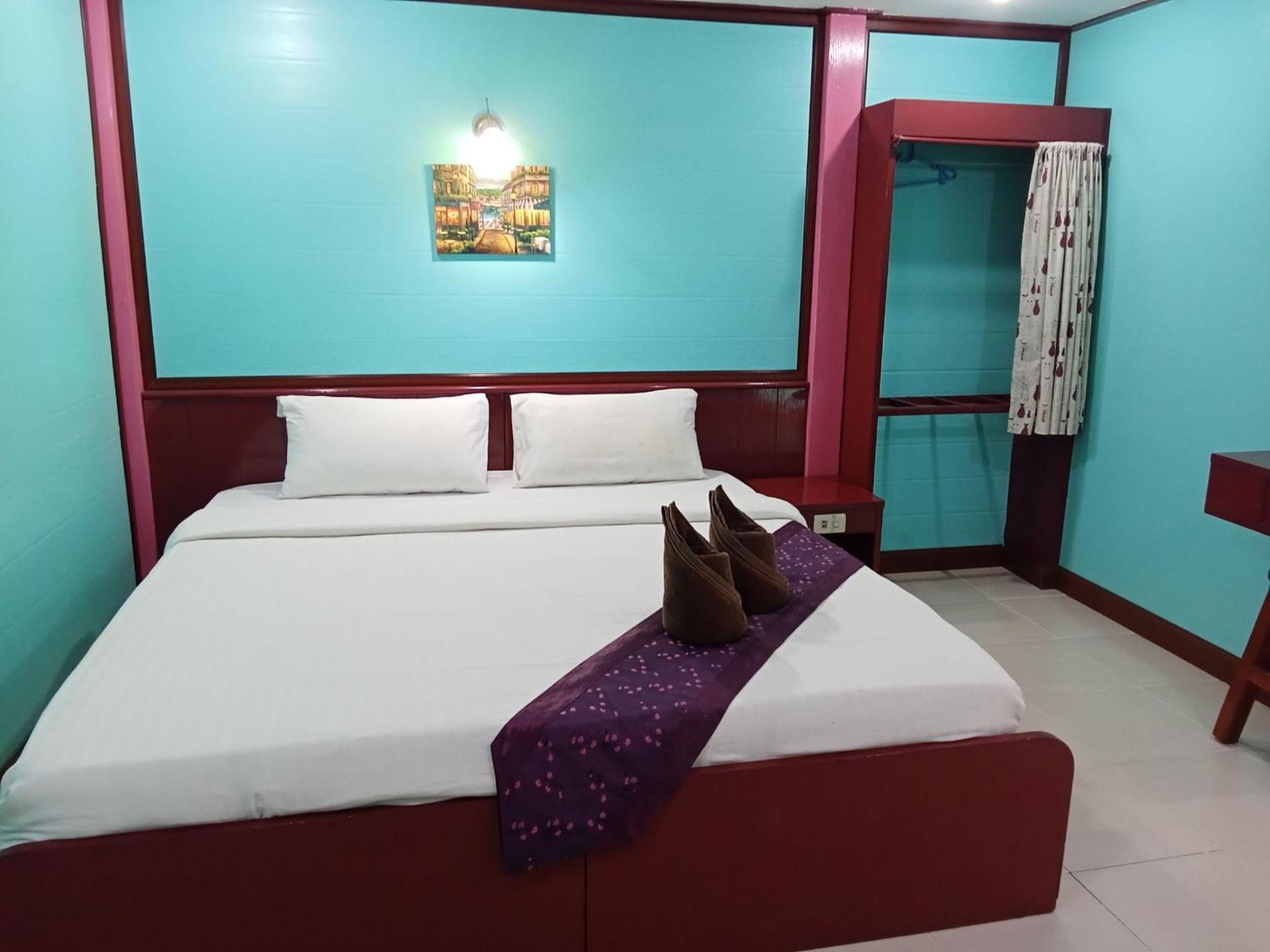 Haad Somboon House Otel Bang Saphan Dış mekan fotoğraf