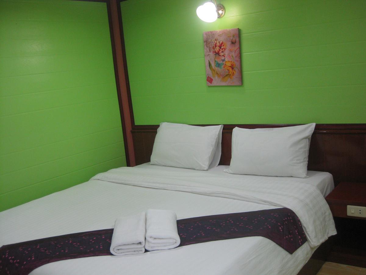 Haad Somboon House Otel Bang Saphan Dış mekan fotoğraf